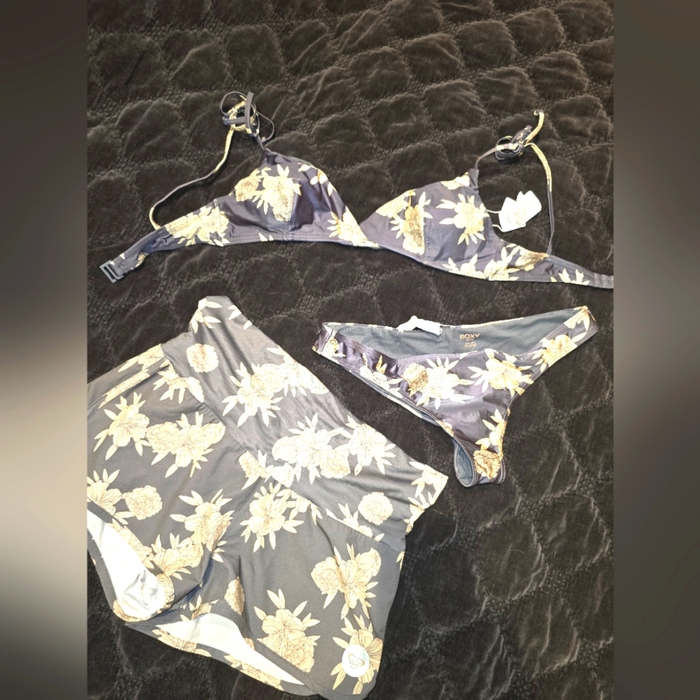 ROXY 3 piece beach/sweem  set Size S-M